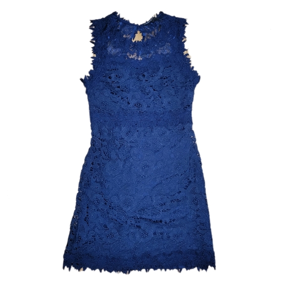 Romeo & Juliet Couture Dresses & Skirts - New with tags Romeo + Juliet Couture Navy Sleeveless Lace Dress Size sma…